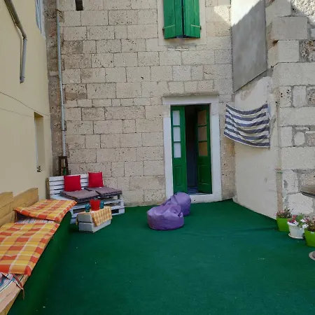 بيت للعطل Pirko's House *